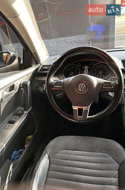 Универсал Volkswagen Passat 2014 в Самборе
