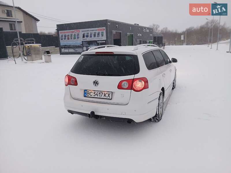 Універсал Volkswagen Passat 2010 в Львові