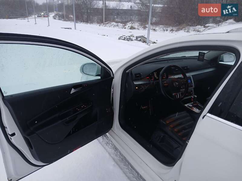 Універсал Volkswagen Passat 2010 в Львові
