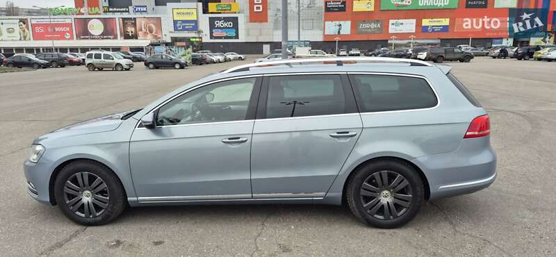 Универсал Volkswagen Passat 2012 в Харькове