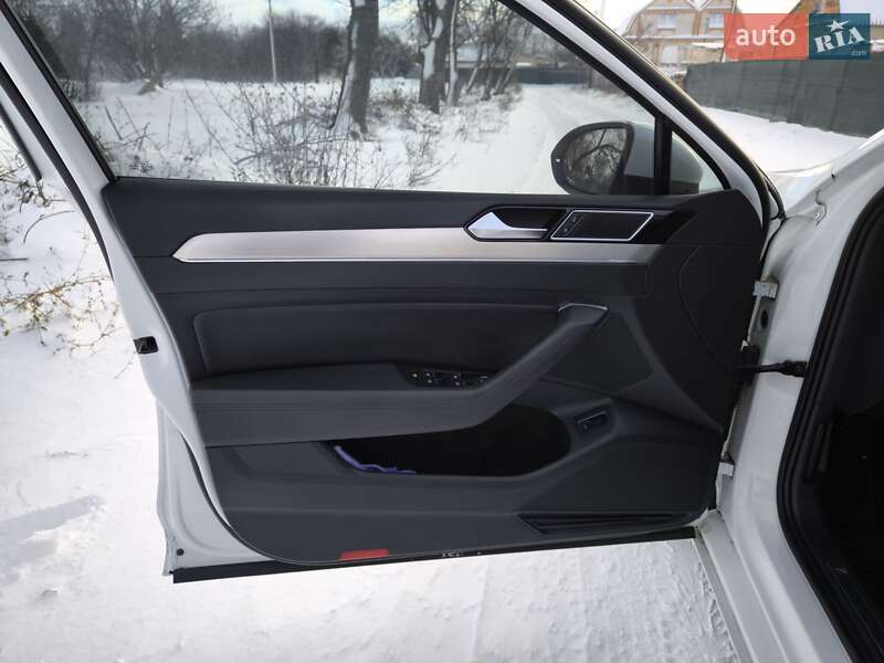 Універсал Volkswagen Passat 2015 в Козятині