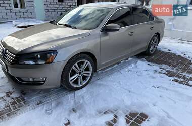 Седан Volkswagen Passat 2015 в Сквире