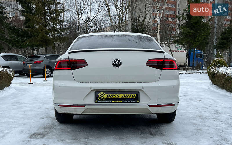 Седан Volkswagen Passat 2016 в Львові