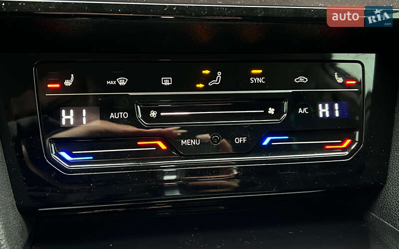 Седан Volkswagen Passat 2016 в Львові