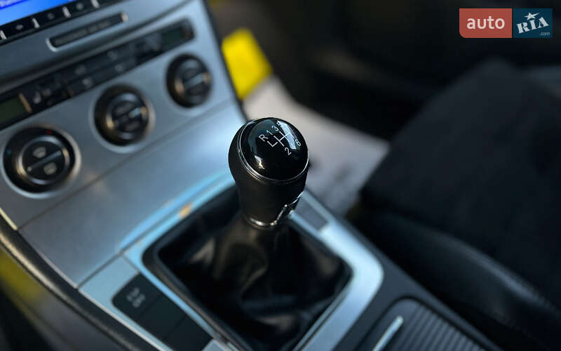 Універсал Volkswagen Passat 2007 в Коломиї