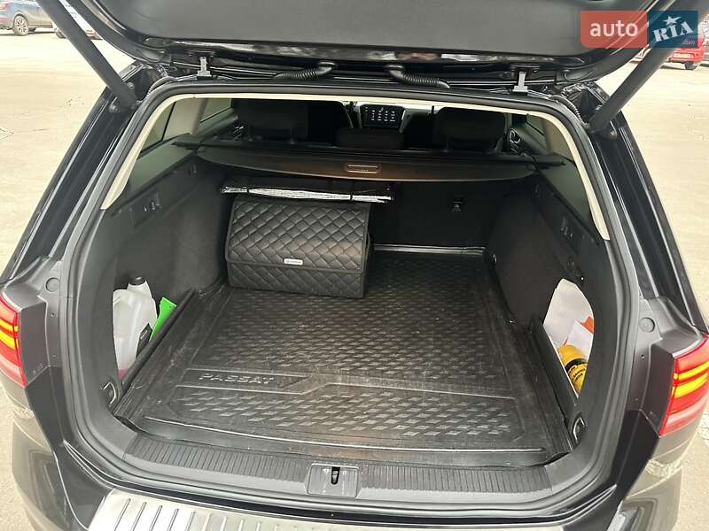 Универсал Volkswagen Passat 2017 в Кривом Роге