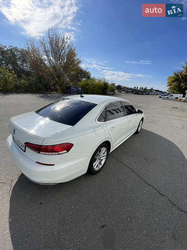 Седан Volkswagen Passat 2019 в Дніпрі