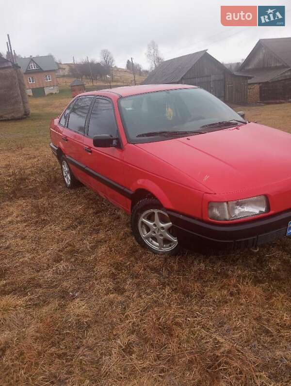 Седан Volkswagen Passat 1989 в Выгоде фото 2 Седан Volkswagen Passat 1989 в Выгоде