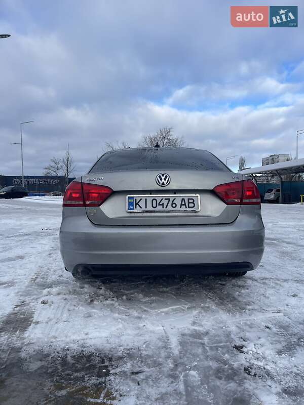 Седан Volkswagen Passat 2014 в Киеве