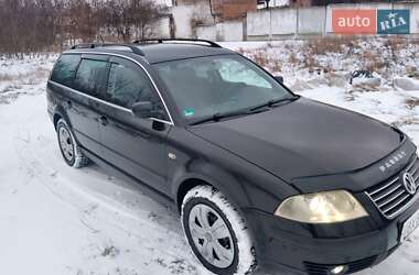 Універсал Volkswagen Passat 2002 в Шепетівці