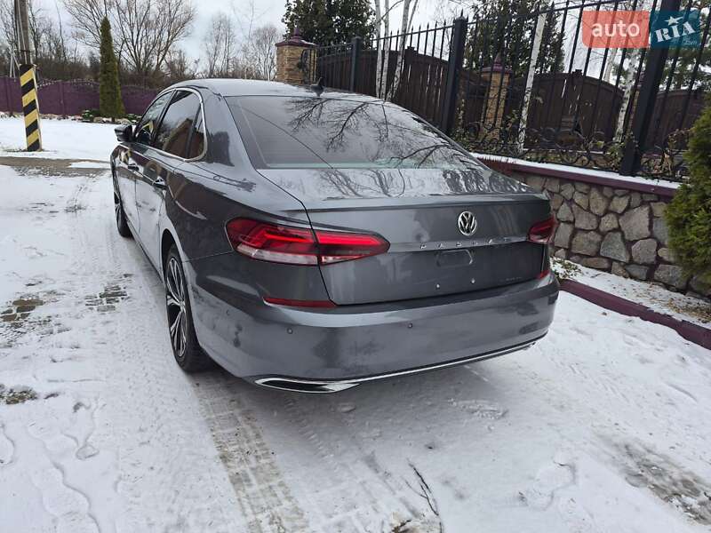 Седан Volkswagen Passat 2020 в Кременчуге