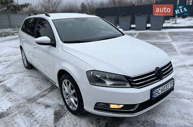 Универсал Volkswagen Passat 2012 в Львове