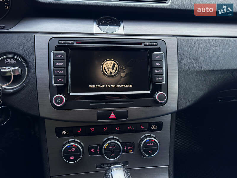 Універсал Volkswagen Passat 2013 в Дрогобичі