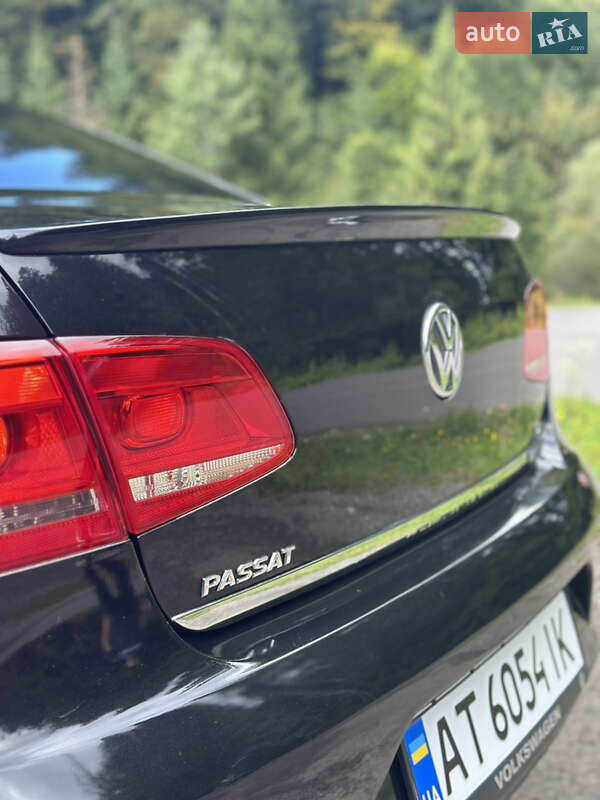 Седан Volkswagen Passat 2011 в Межгорье