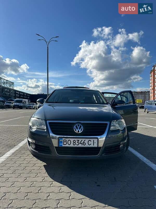 Седан Volkswagen Passat 2009 в Івано-Франківську