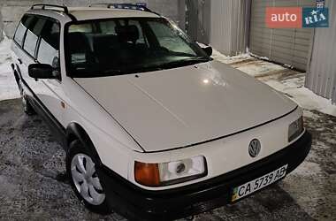 Універсал Volkswagen Passat 1993 в Лисянці