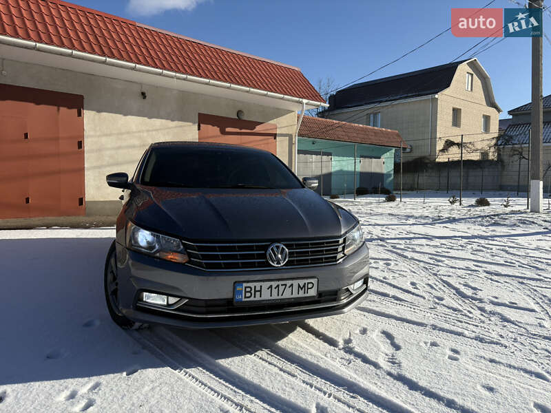 Седан Volkswagen Passat 2015 в Подільську