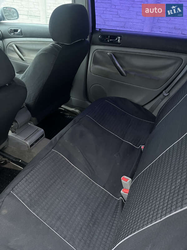 Универсал Volkswagen Passat 2000 в Кременчуге