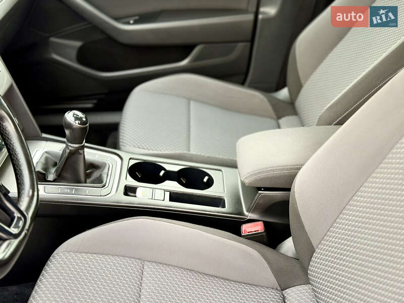 Универсал Volkswagen Passat 2016 в Луцке