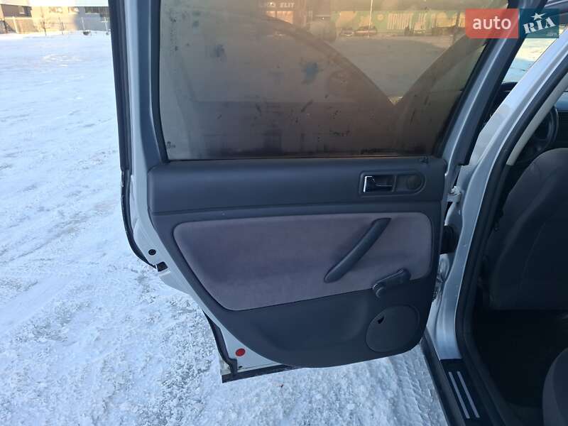 Універсал Volkswagen Passat 2004 в Черкасах фото 14 Універсал Volkswagen Passat 2004 в Черкасах
