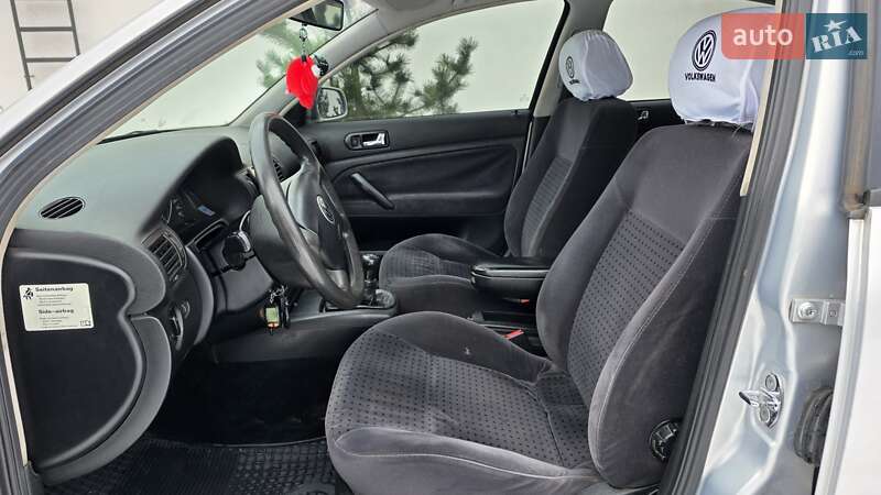 Седан Volkswagen Passat 1997 в Луцке
