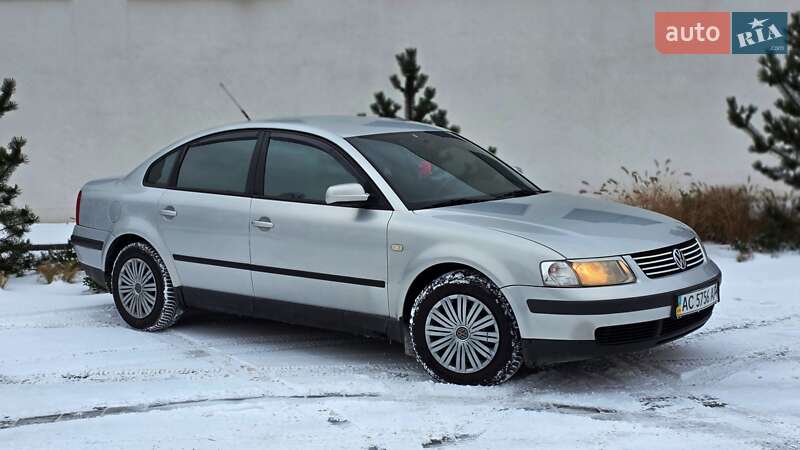 Седан Volkswagen Passat 1997 в Луцке