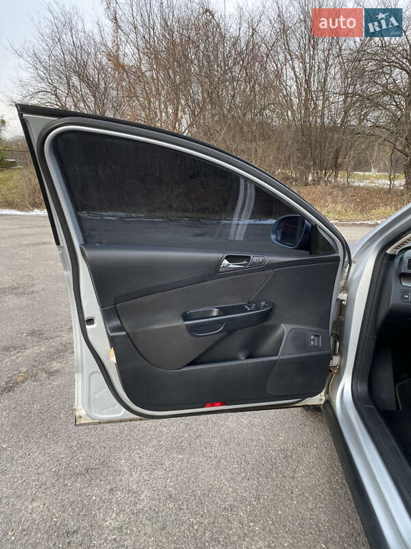 Седан Volkswagen Passat 2008 в Мукачевому
