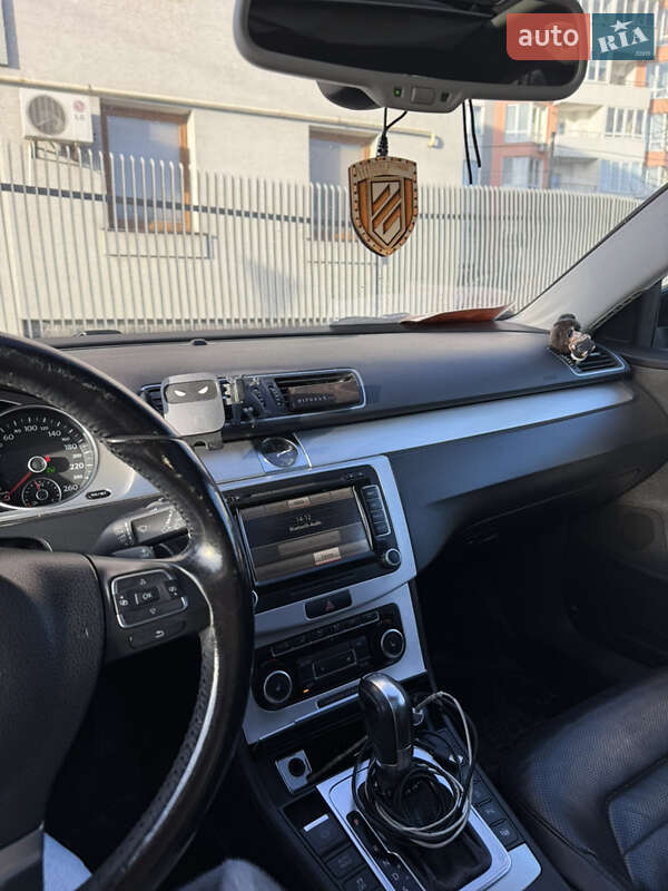 Универсал Volkswagen Passat 2010 в Львове фото 5 Универсал Volkswagen Passat 2010 в Львове