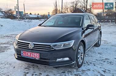 Универсал Volkswagen Passat 2017 в Коломые