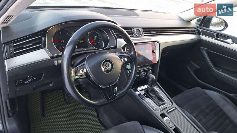 Универсал Volkswagen Passat 2017 в Коломые