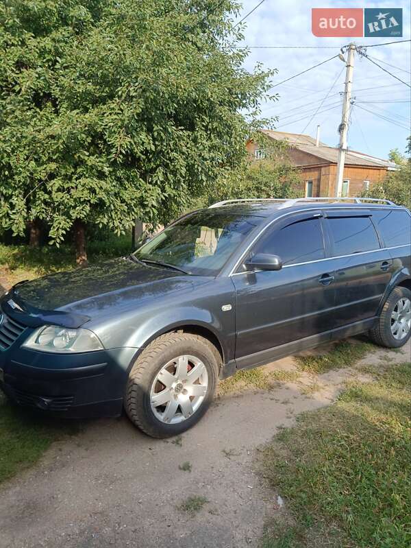 Універсал Volkswagen Passat 2001 в Путивлі