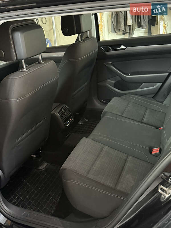 Універсал Volkswagen Passat 2019 в Калуші