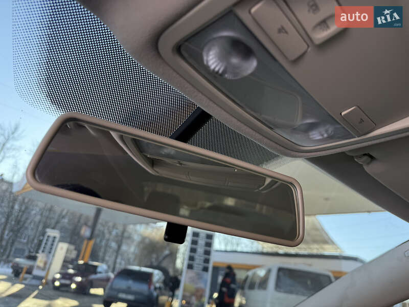 Седан Volkswagen Passat 2015 в Днепре