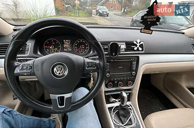 Седан Volkswagen Passat 2013 в Виннице