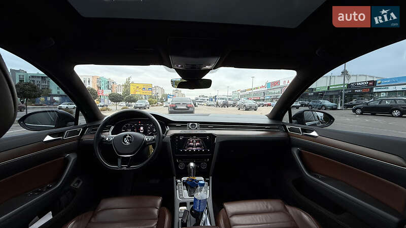 Седан Volkswagen Passat 2017 в Києві
