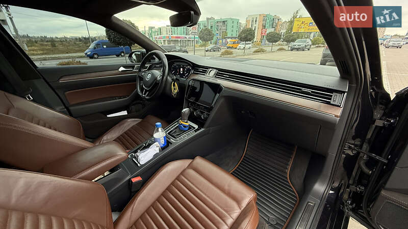 Седан Volkswagen Passat 2017 в Києві