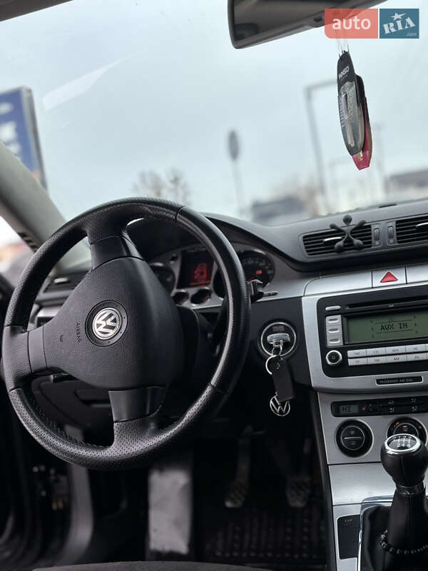 Универсал Volkswagen Passat 2006 в Ивано-Франковске
