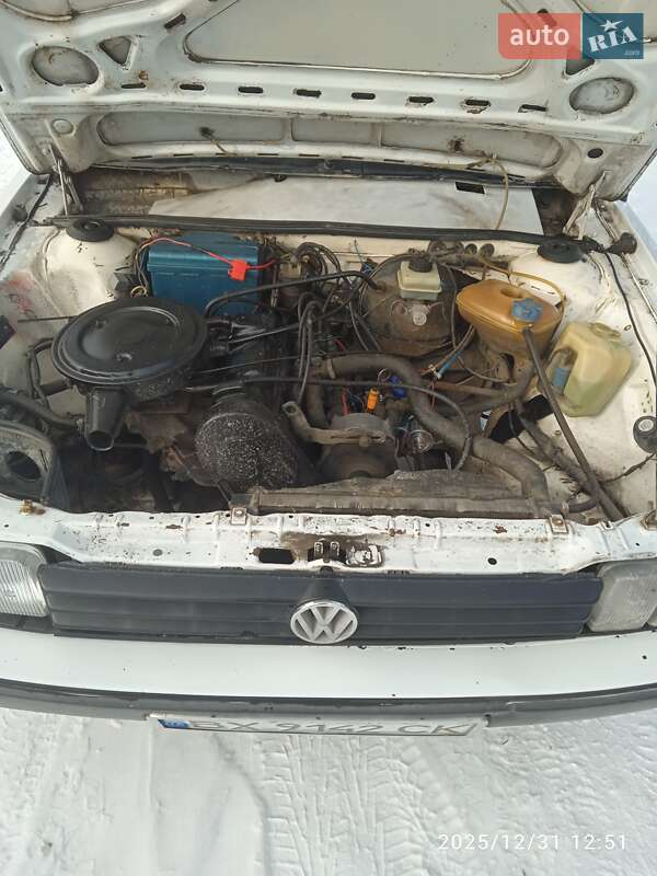 Універсал Volkswagen Passat 1987 в Дунаївцях