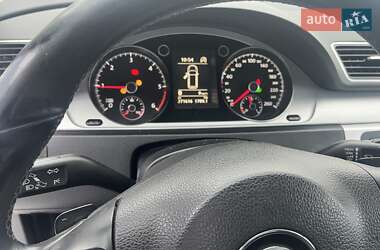 Универсал Volkswagen Passat 2012 в Луцке