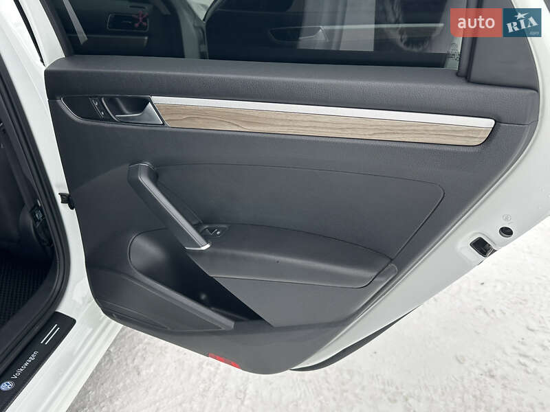 Седан Volkswagen Passat 2015 в Софиевской Борщаговке фото 20 Седан Volkswagen Passat 2015 в Софиевской Борщаговке