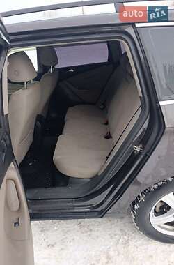 Універсал Volkswagen Passat 2006 в Вараші