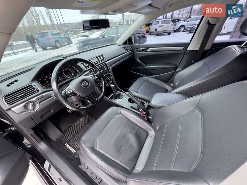 Седан Volkswagen Passat 2017 в Вінниці