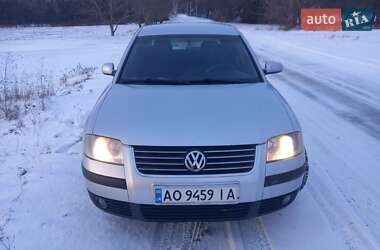 Седан Volkswagen Passat 2000 в Новой Ушице