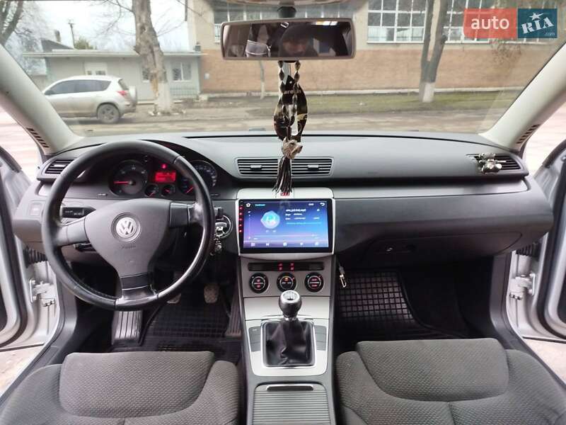 Седан Volkswagen Passat 2005 в Желтых Водах