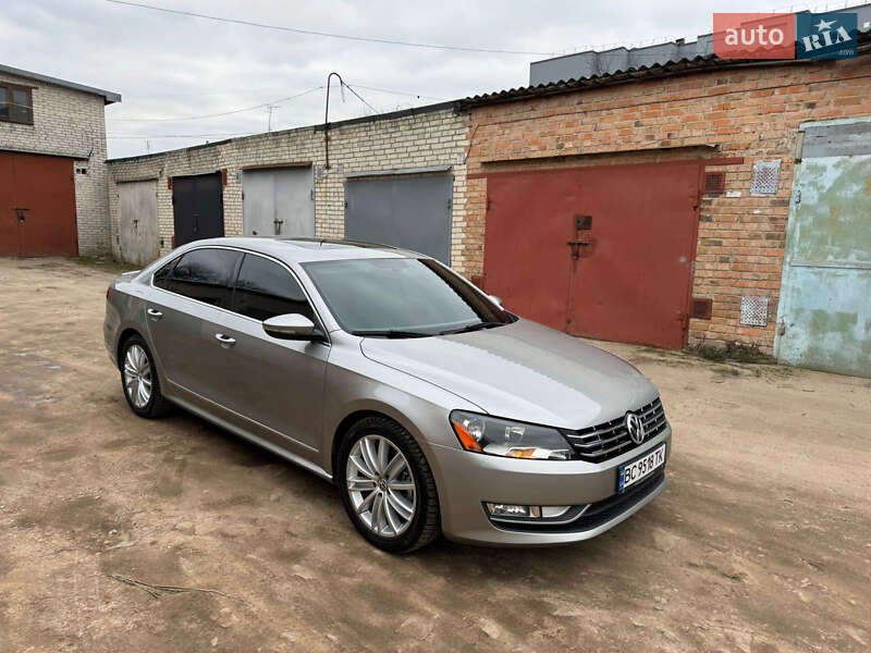 Volkswagen Passat 2011