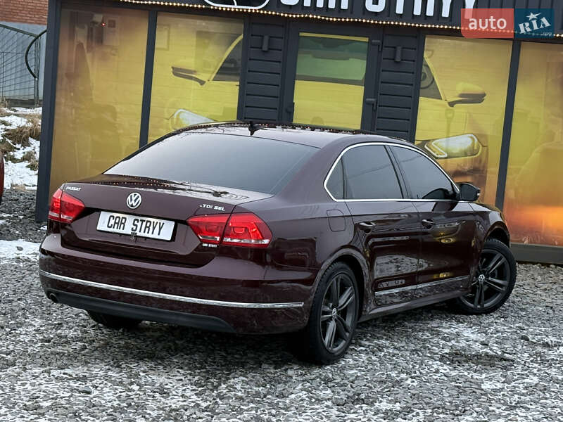 Седан Volkswagen Passat 2014 в Стрые