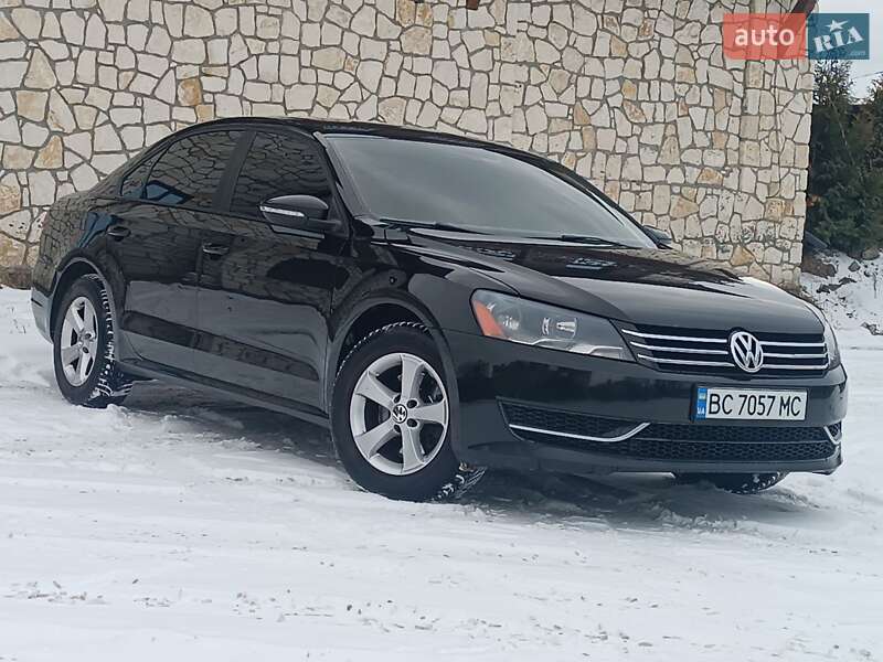 Седан Volkswagen Passat 2011 в Львові