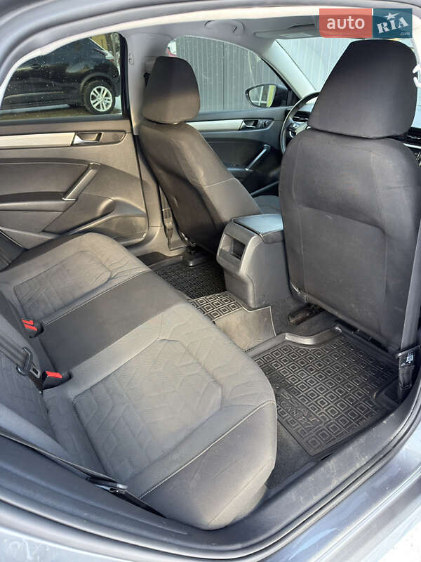 Седан Volkswagen Passat 2020 в Ивано-Франковске