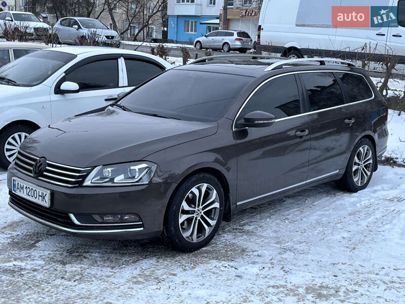 Универсал Volkswagen Passat 2011 в Житомире фото 3 Универсал Volkswagen Passat 2011 в Житомире