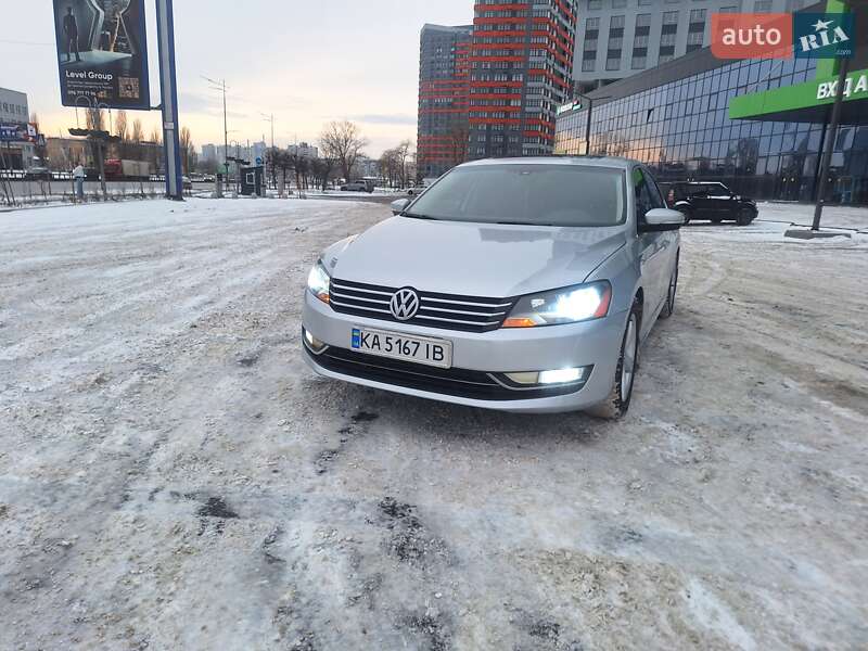 Седан Volkswagen Passat 2013 в Києві фото 3 Седан Volkswagen Passat 2013 в Києві